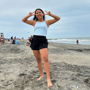 Meet your Posher, Isabela